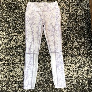 Women’s workout leggings